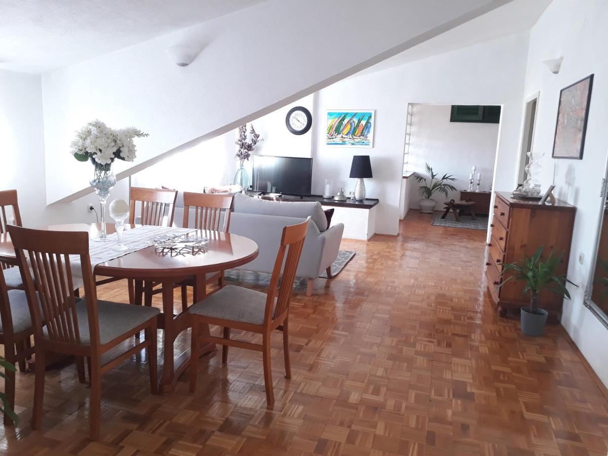 Apartments And Rooms Villa Dona Makarska Exterior foto